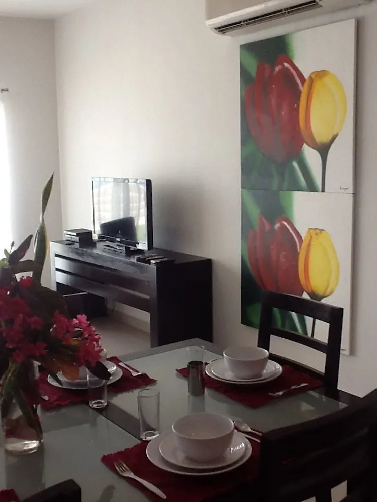 Condominios Lindos Riviera Maya ホテル